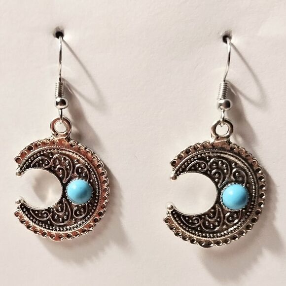 None Jewelry - ‎Turquoise dangle earrings new d74